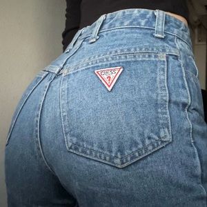 Vintage Guess Women’s Jeans Style 1050